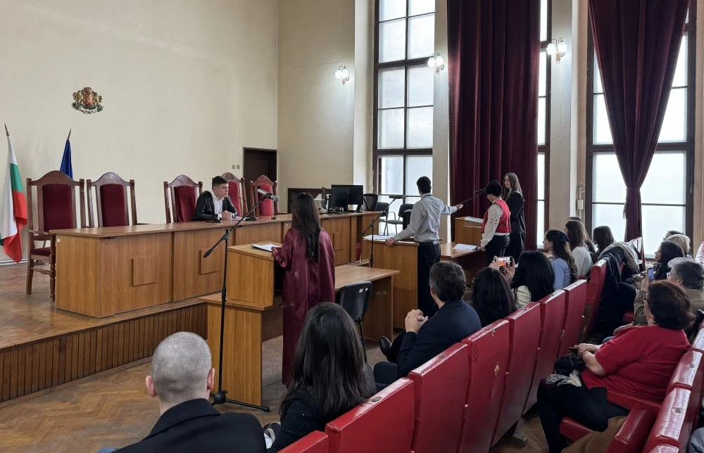 Ученици от СУ „Любен Каравелов