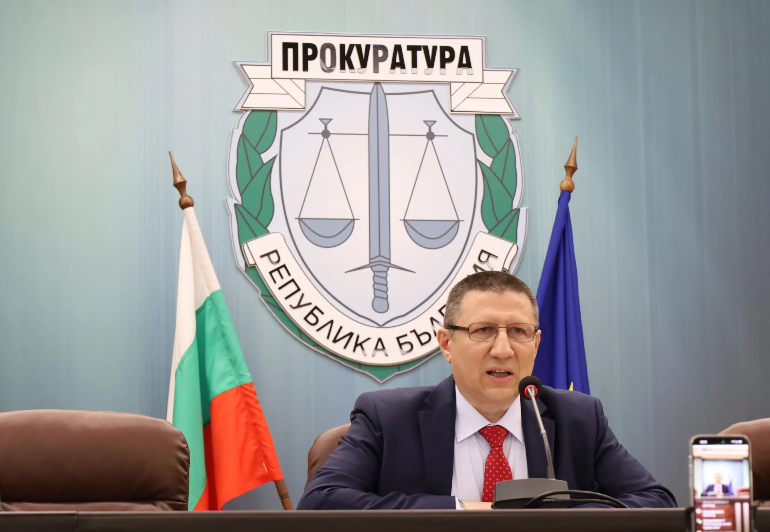 Казусът „вечен главен прокурор: Спорът за мандата на Сарафов стига до ВАС