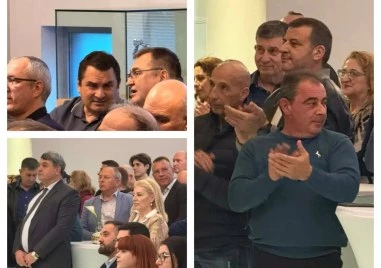 Кой пляска на проекта на Радев в Пловдив? Гледайте хората „около него, а не кандидатите му