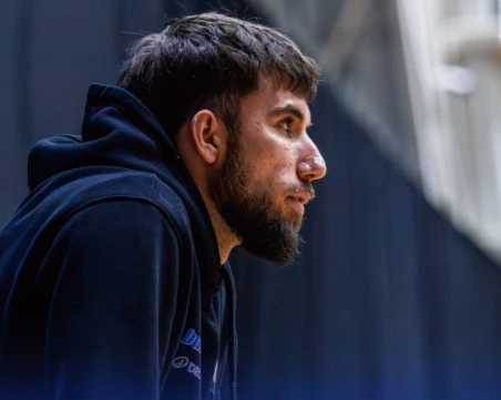 Академик остана без основен баскетболист преди решителната част от сезона