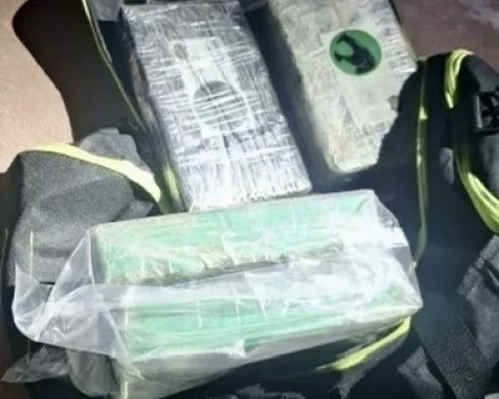 Близък човек издал задържаните от ГДБОП-Пловдив с 4 кг кокаин, издирват още лица