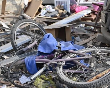 Най-малко четирима души са били убити при днешните руски въздушни удари по Украйна