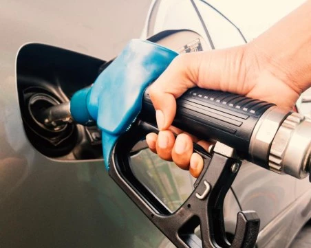 НАП ще публикува ежедневно средната цена на дизела и бензин А95