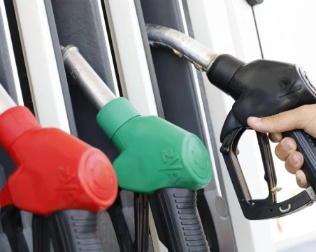 Официално: Ето кой има право на помощ от 20 евро за горивата и как да я получи