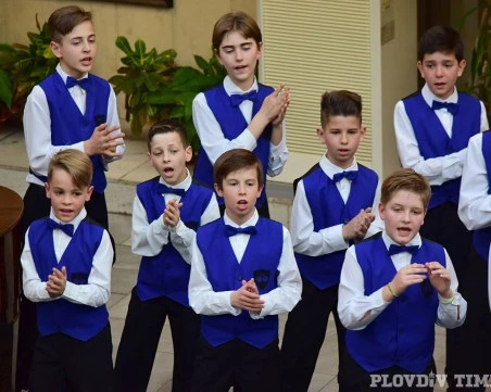 Удостояват Милка Толедова и Юлия Петрова с Почетна значка на Пловдив