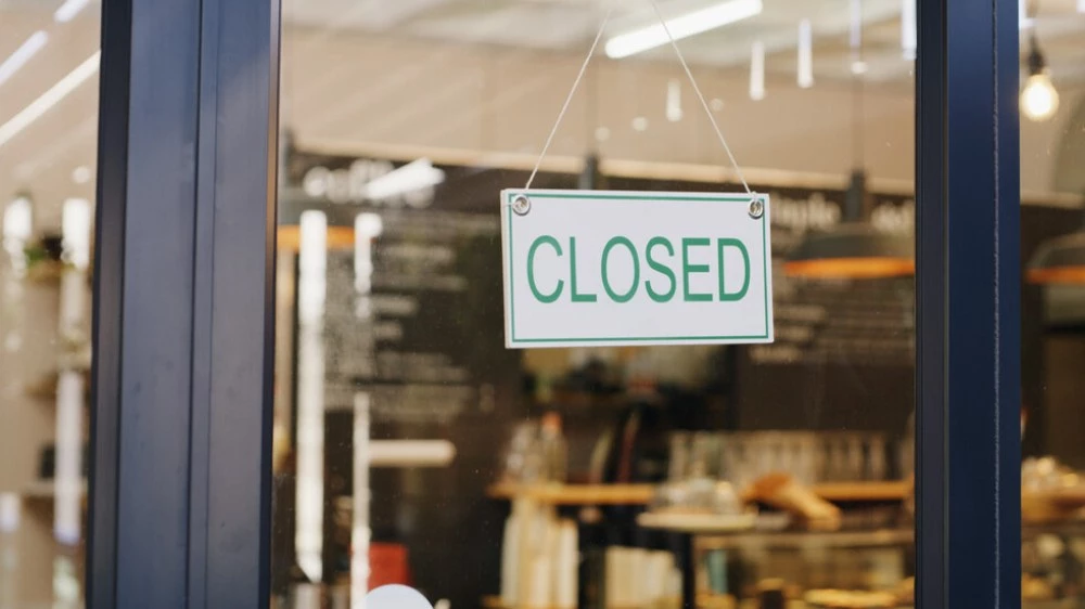 КЗП затвори заведение и два хотела заради сериозни нарушения