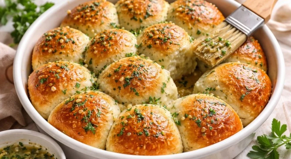 Рецепта за чеснови милинки с билки и пармезан