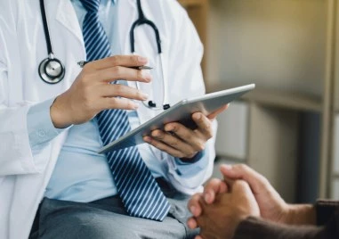 Проверяваме онлайн на какви профилактични прегледи и имунизации имаме право