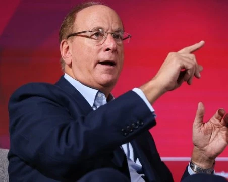 Лари Финк: Цена на петрола от $150 за барел ще предизвика глобална рецесия