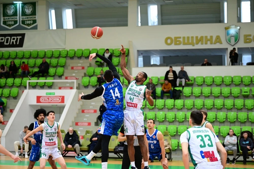 Академик не успя при гостуването си на Ботев Враца