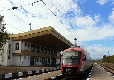 Променят движението на част от влаковете между Пловдив, Хисаря и Карлово