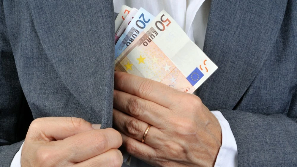 Европейският парламент въвежда общи определения и наказания за корупцията в ЕС