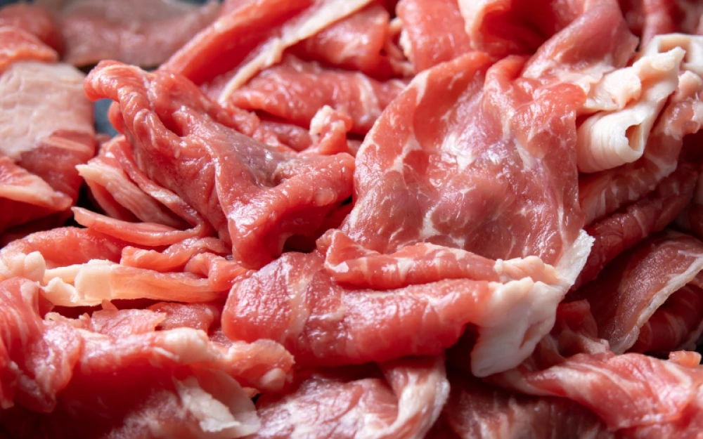 От две незаконни кланици в Кърджалийско са излезли тонове месо с неясен произход