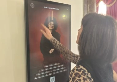 Драмата с нова визуална идентичност, отваря врати за хора с увреден слух