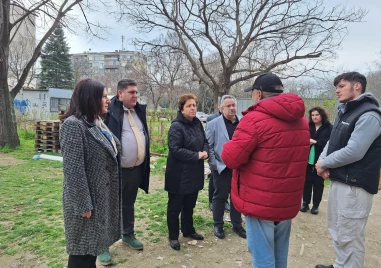 Зам.-министър Дора Янкова провери напредъка по проектите за саниране в Пловдив