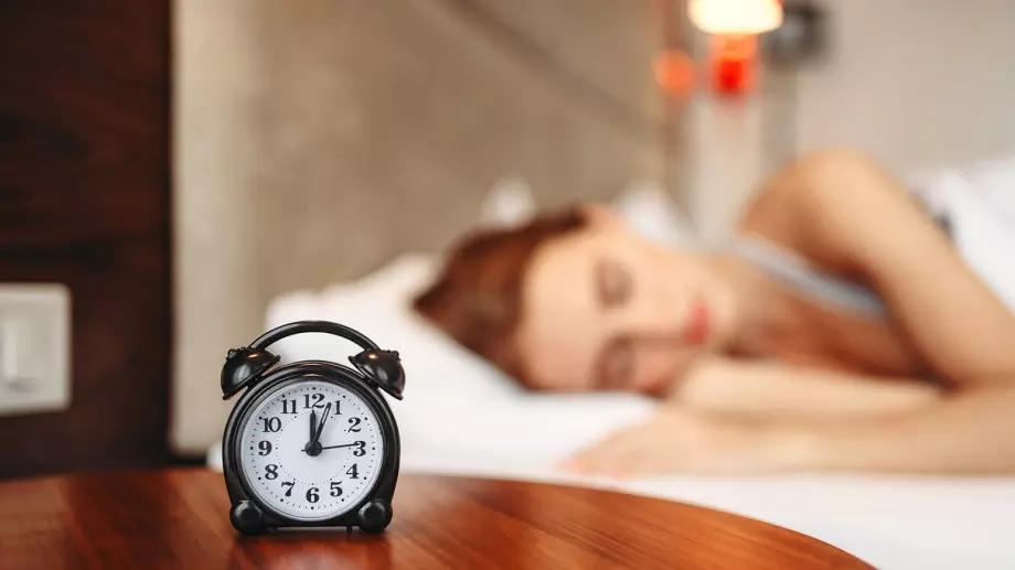 Местим стрелките, губим баланс: Смяната на времето води до затлъстяване и проблеми със сърцето