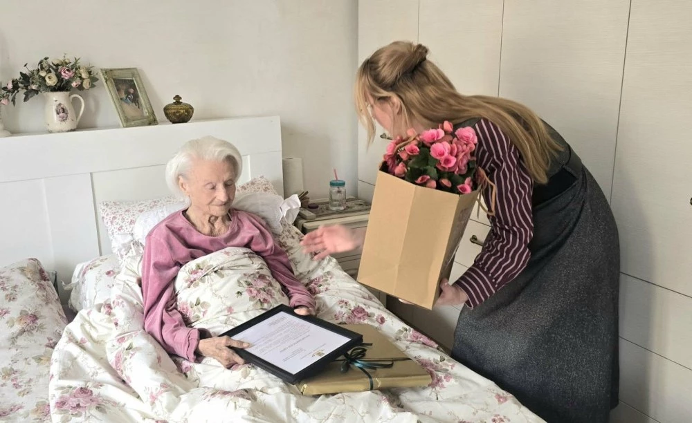 100-годишен юбилей отпразнува баба Дена от район 