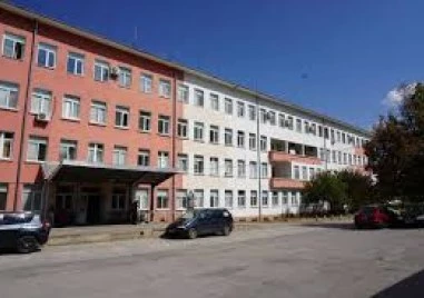 32 медици напуснаха болницата във Враца, изготвен е кризисен план