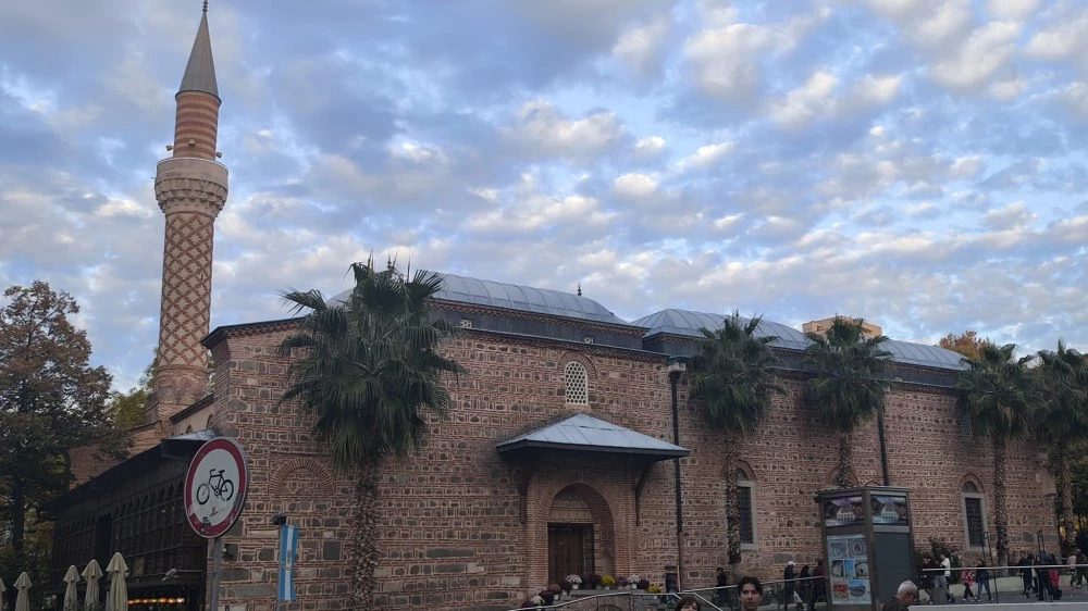 Облачно време в Пловдив днес, възможни са превалявания