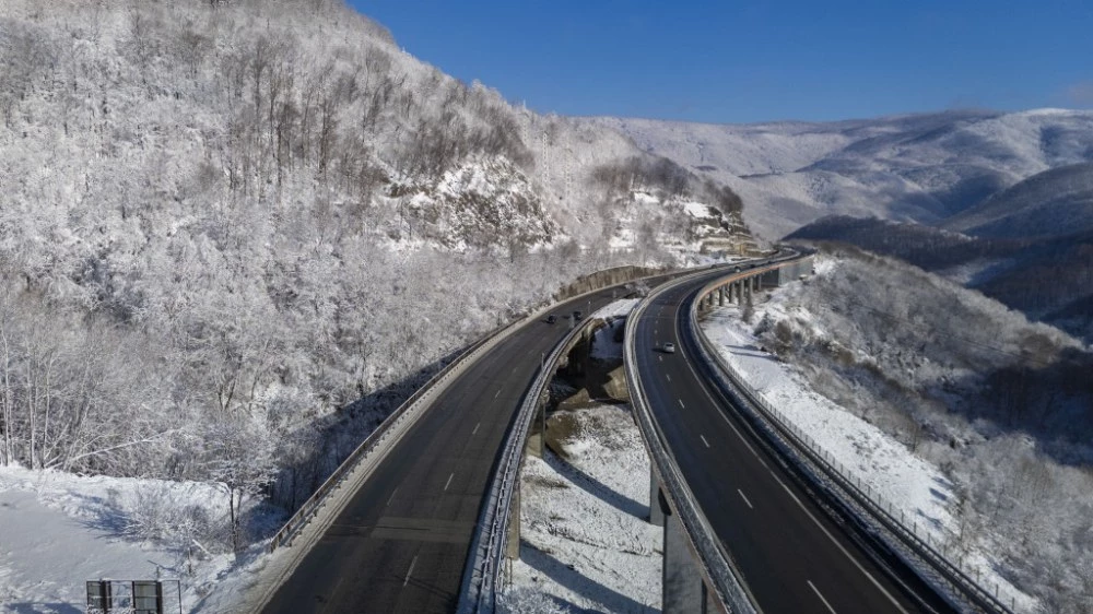 АПИ: Шофирайте внимателно през следващите дни, зимата се връща в планинските проходи