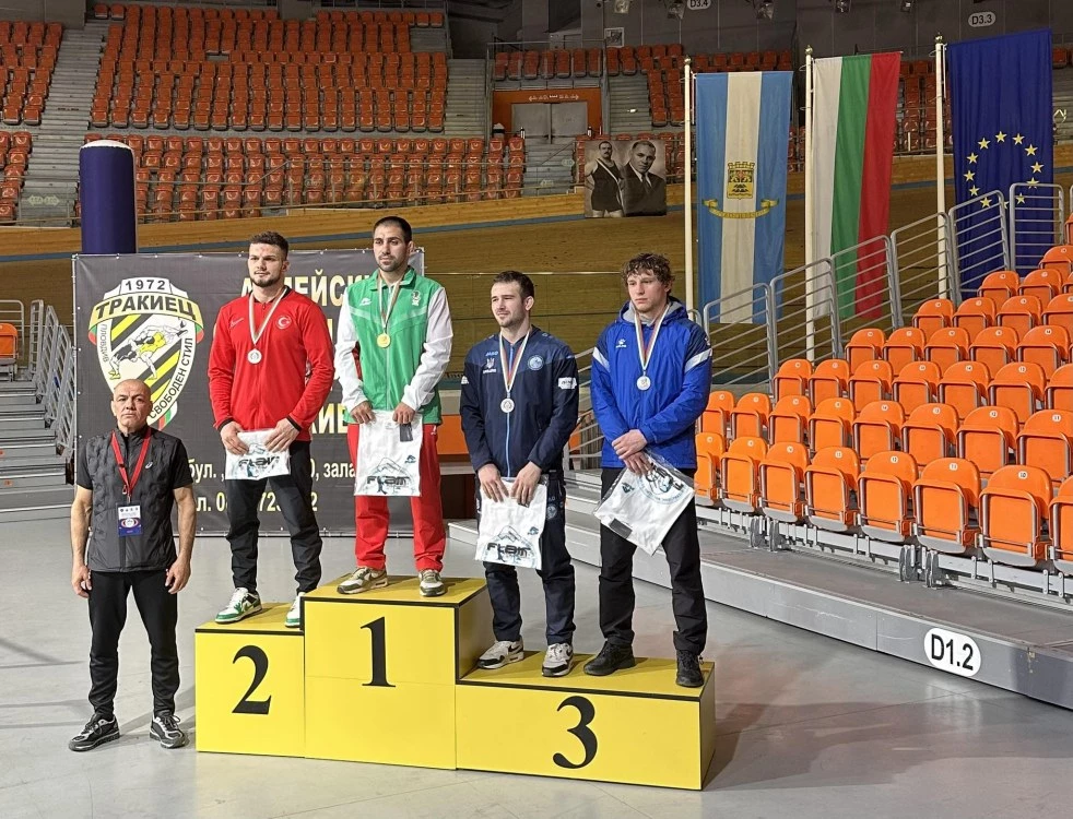 Пловдивчанинът Михаил Георгиев от Тракиец спечели титла при 74 кг. на турнира 