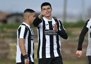 Синът на Валери Божинов с гол, но дубълът на Локо загуби