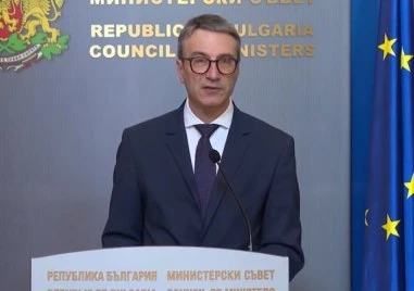 Служебният министър на енергетиката подписа над 160 анекса по ПВУ