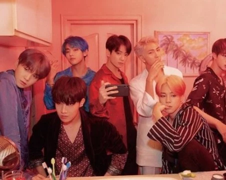 Кей-поп групата BTS оглави музикалните класации във Великобритания с новия си албум