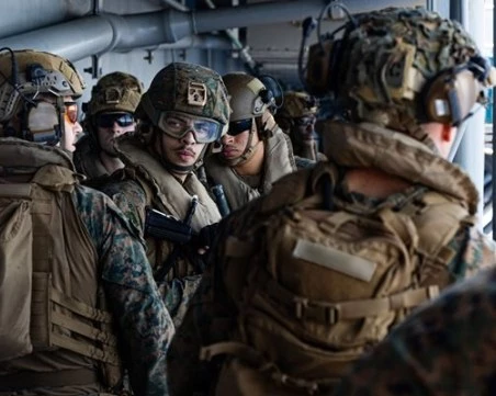 САЩ подготвят продължителни сухопътни операции в Иран