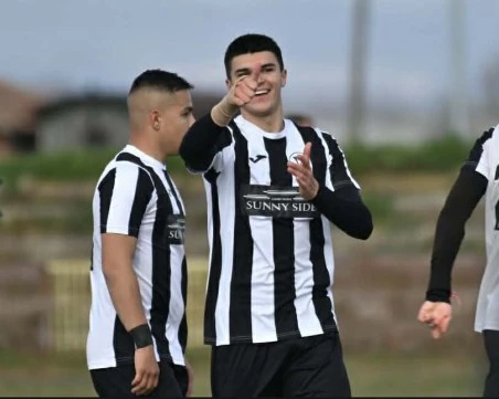 Синът на Валери Божинов с гол, но дубълът на Локо загуби