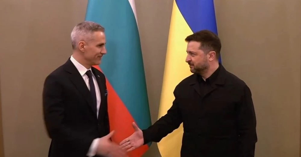 10-годишното споразумение: Правим дронове с Украйна и пращаме учители по български