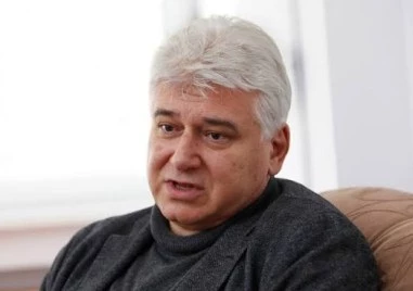 Проф. Пламен Киров: Измамата на Андрей Гюров е сравнима с лъжата за гражданството на Кирил Петков