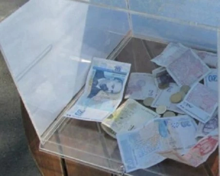 Баща на три деца се нуждае от спешна операция, за да се върне към нормален живот