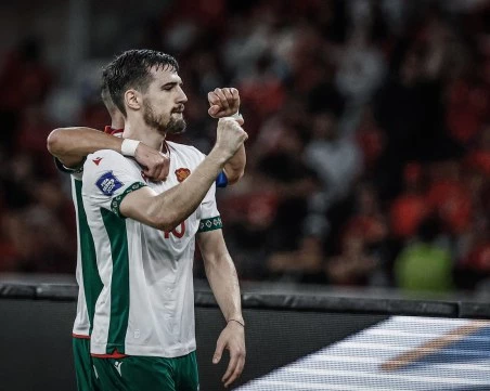 Футболните национали с три поредни победи от почти 4 години насам