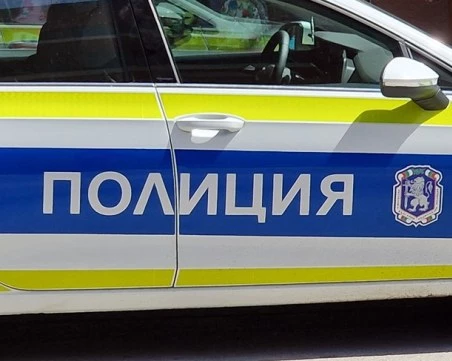 Криминално проявен нападна посетител в казино в Асеновград