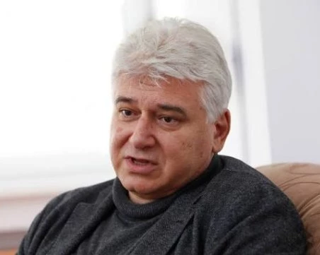 Проф. Пламен Киров: Измамата на Андрей Гюров е сравнима с лъжата за гражданството на Кирил Петков