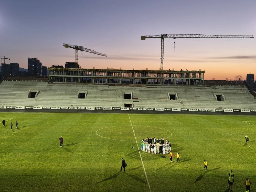 Локо няма да домакинства на Лаута ако се класира в евротурнирите