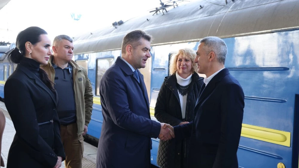 Премиерът и министри отидоха на посещение в Украйна