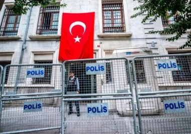 Арестуваха кмета на Бурса по обвинения в корупция и създаване на ОПГ