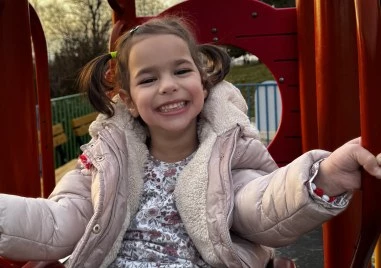 Да подкрепим 6-годишната Силвия в борбата ѝ с ДЦП: Всяка малка крачка е победа