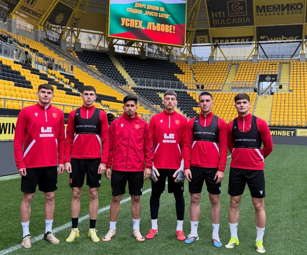 Шест играчи минали през Ботев ще играят днес за младежите на Колежа