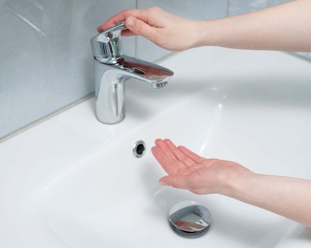 Голяма авария на водопровод в Пловдив оставя високите етажи без вода днес