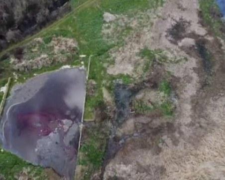 Кървава течност потече в река Лесидренска, открити са 880 кг месни разфасовки без маркировка