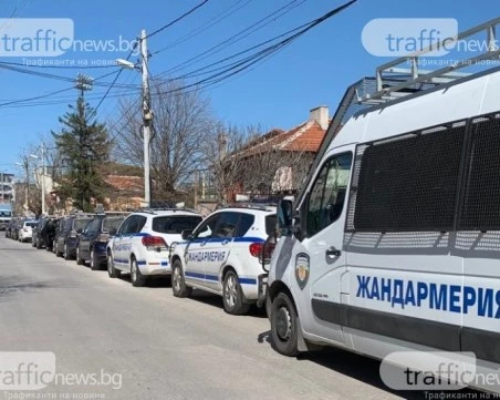 Полицията проверява информация за мъж, предлагал на деца да се качат в колата му в Коматево