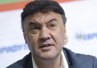 ФИФА и УЕФА с почит за Боби Михайлов