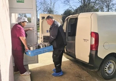 Одобриха над 1,2 млн. евро за общините за подобряване на услугата „Домашен социален патронаж