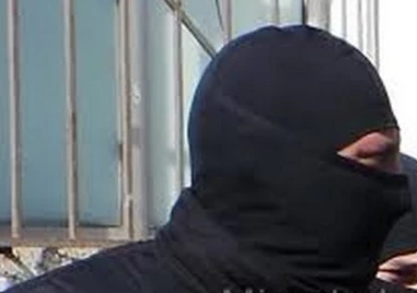 Трима нападнаха семейство архитекти в Марково, полицията мълчи от седмица