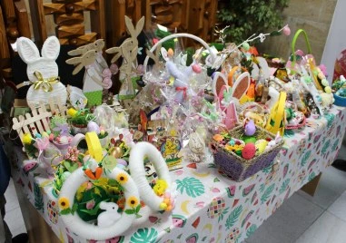 Великденско чудо в пловдивския съд: Деца и магистрати обединени за добра кауза