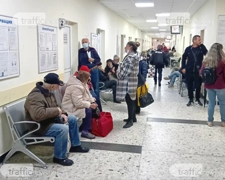 Главоболие, кашлица и температура: Вирус пълни кабинетите в Пловдив