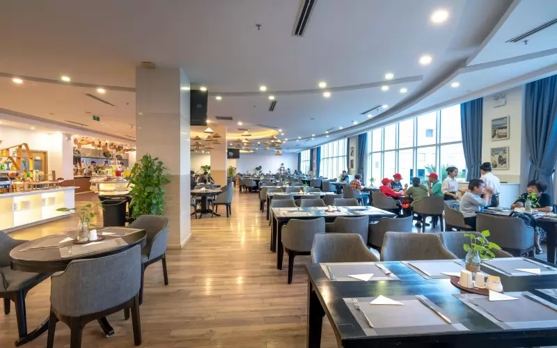 ИПИ: Нищо не оправдава 110% ръст на цените в ресторантите